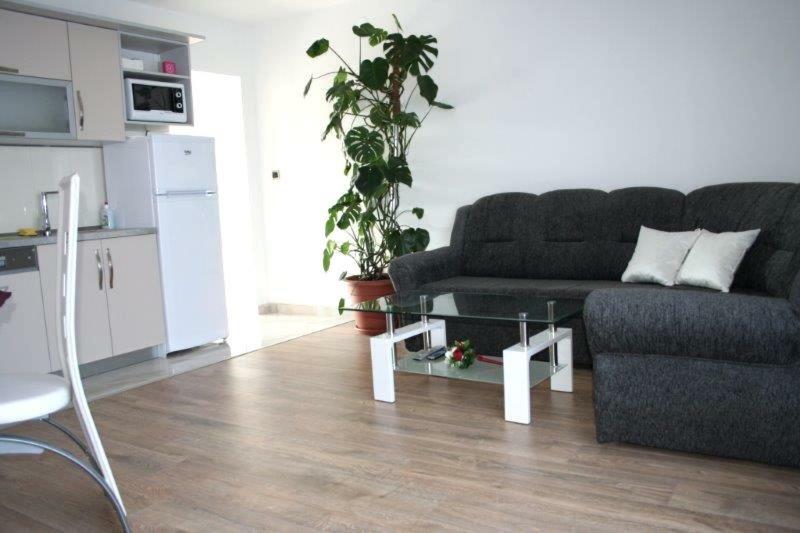 Lucija Apartments Vrh  Esterno foto