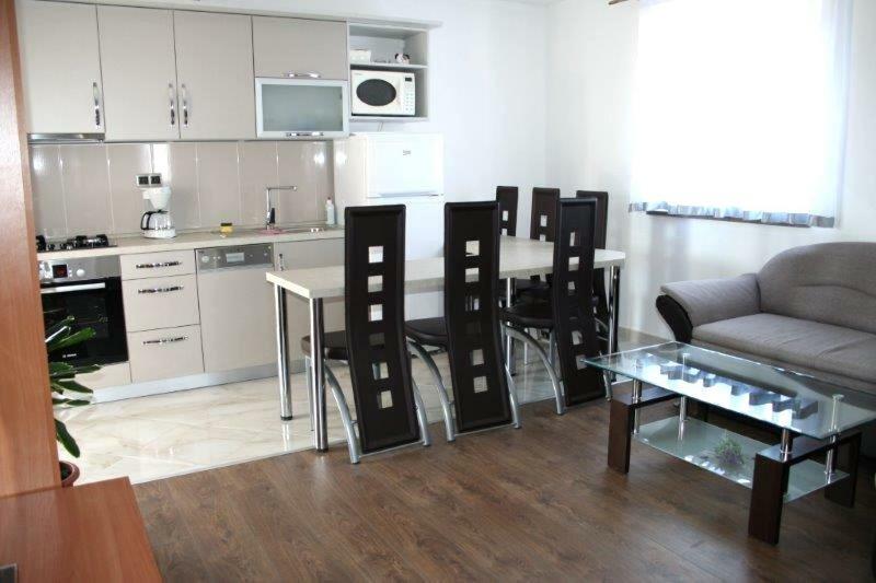 Lucija Apartments Vrh  Esterno foto