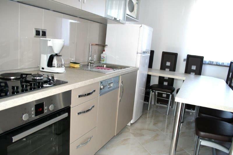Lucija Apartments Vrh  Esterno foto