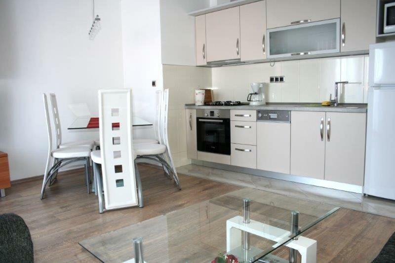 Lucija Apartments Vrh  Esterno foto